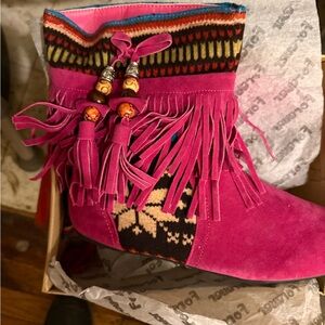 Source Unknown Fuchsia Suede Fringe Ankle Boot with Aztec Trim